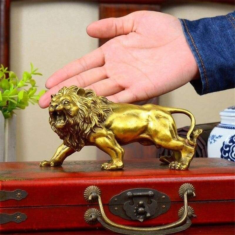Gold Lion Skulptur